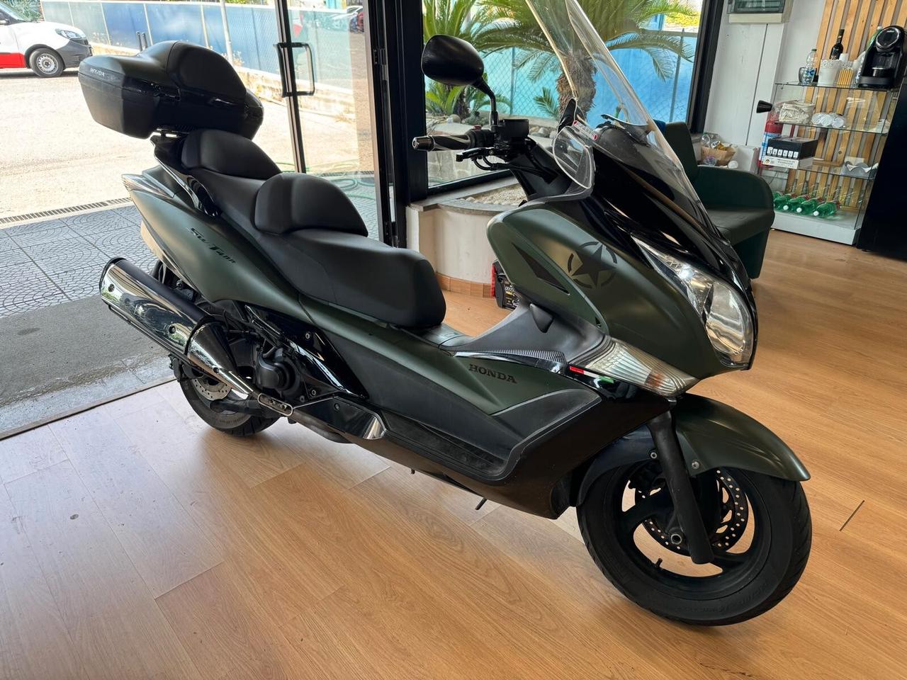 Honda Silver Wing 400