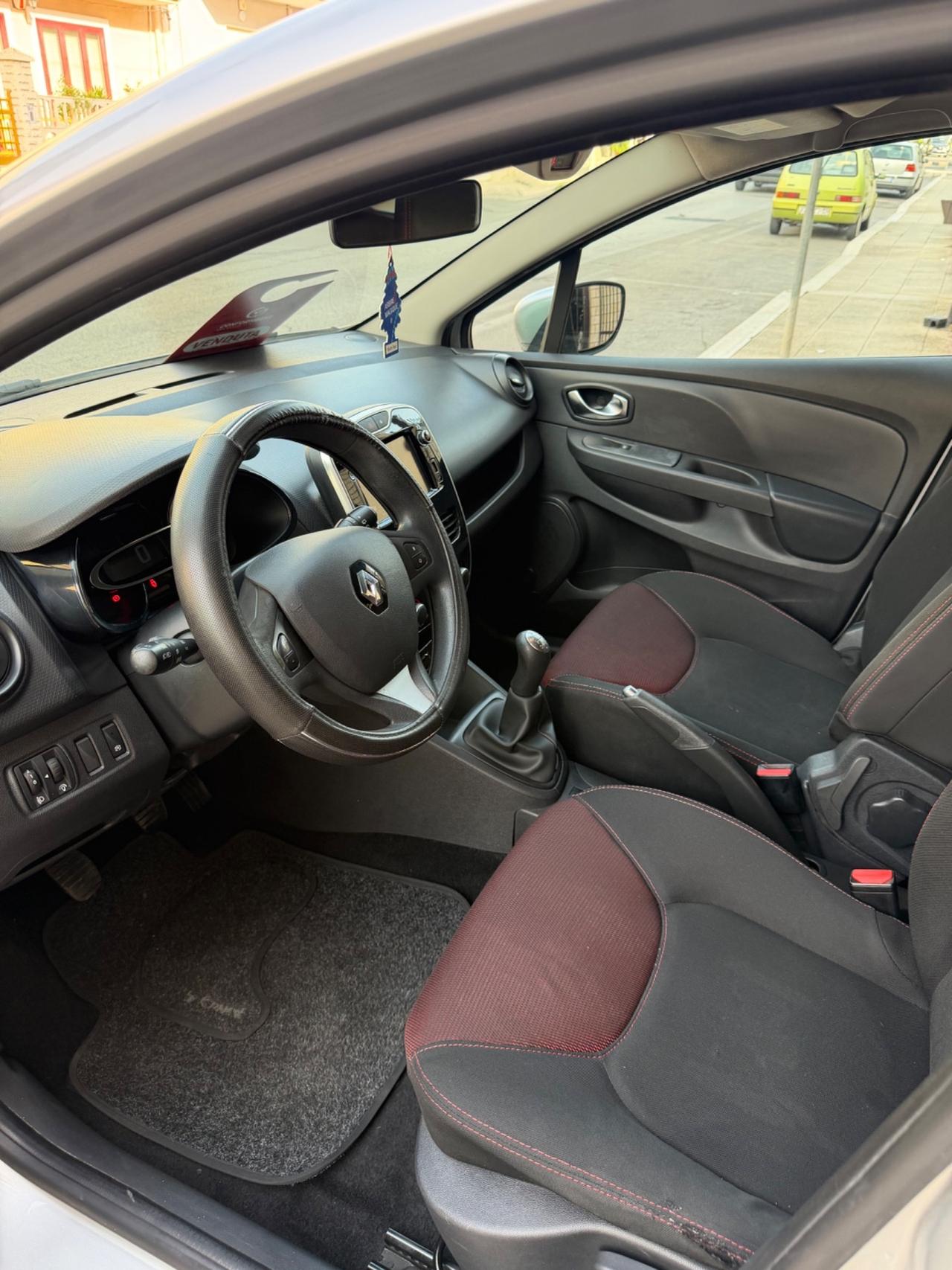 Renault Clio Sporter 1.5 dCi 8V 75CV Live