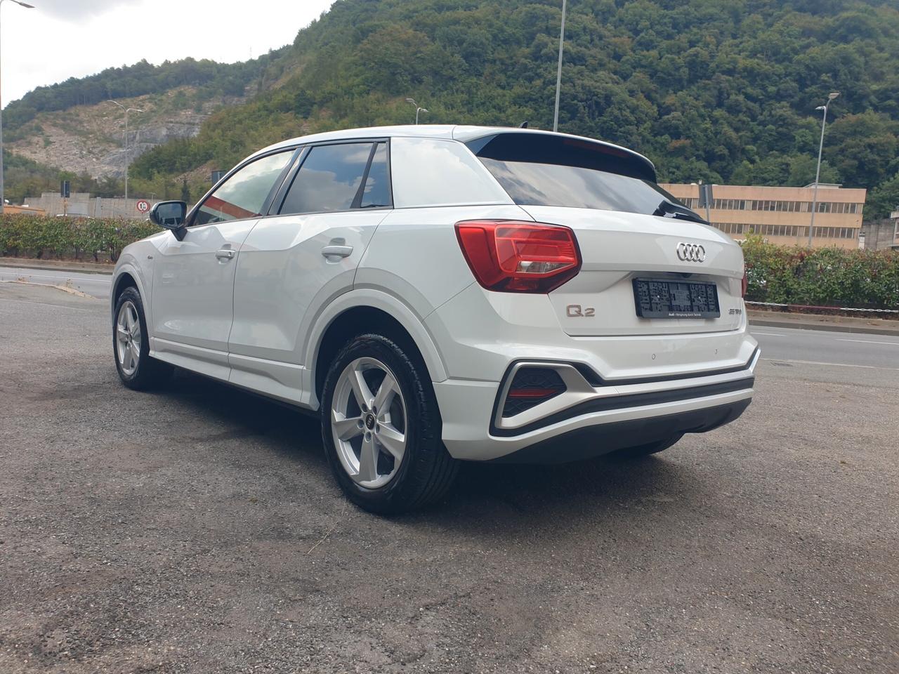 Audi Q2 35 TFSI S tronic line Edition