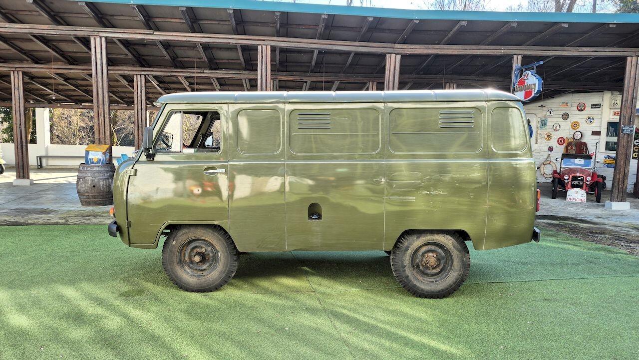 UAZ 452 Furgone 4×4 Serie 3741 – 1991
