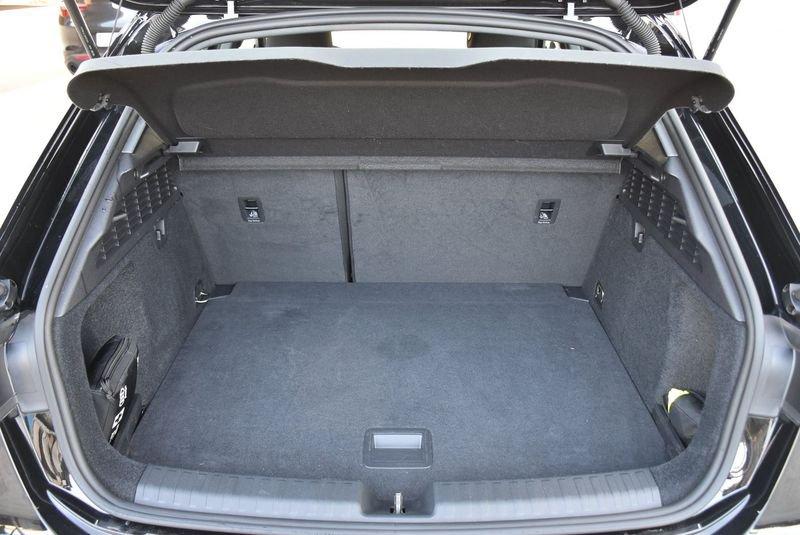 Audi A3 SPB 30 TDI S tronic Business *TELECAMERA, NAVI*