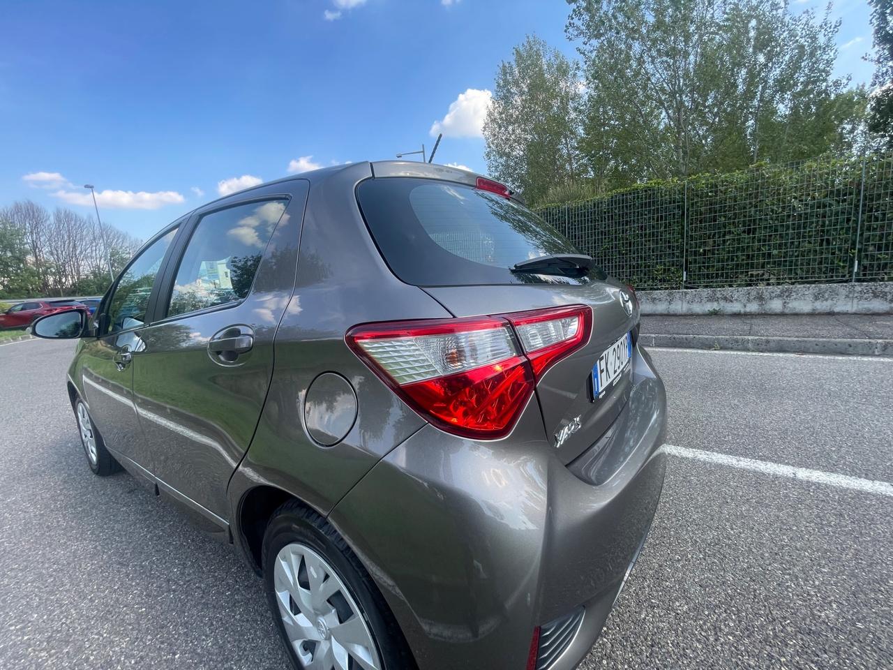 Toyota Yaris 1.0 5 porte Business