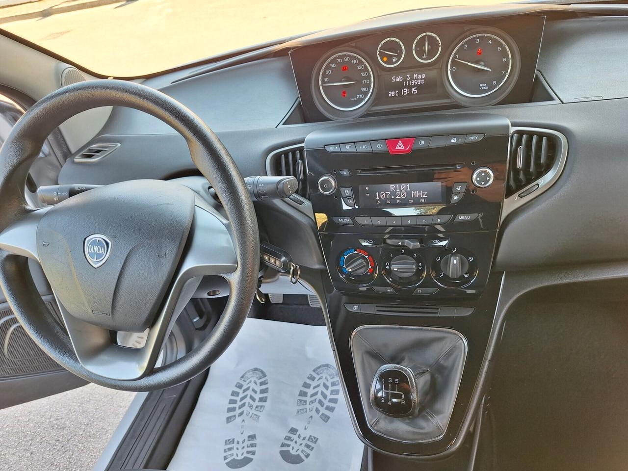 Lancia Ypsilon 1.2 69 CV 5 porte Elefantino 2015
