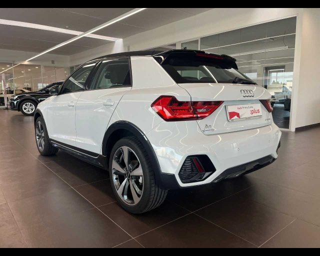 AUDI A1 allstreet 30 TFSI S tronic Identity Contrast