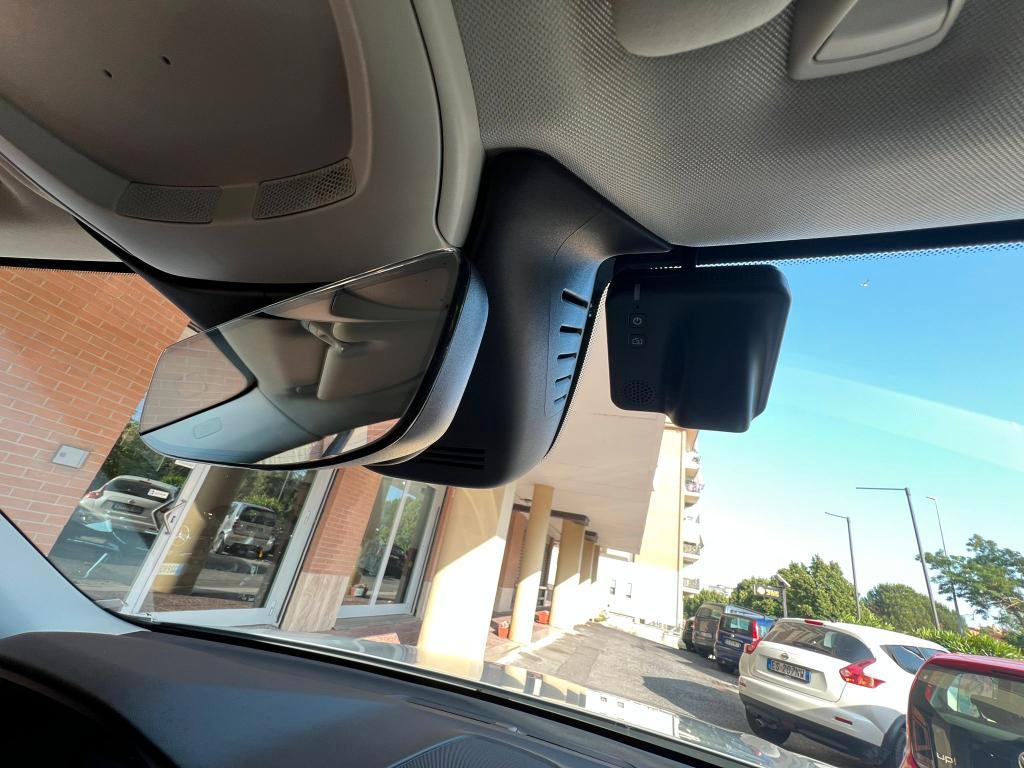 Volvo XC60 2.0 b4 Plus Dark auto