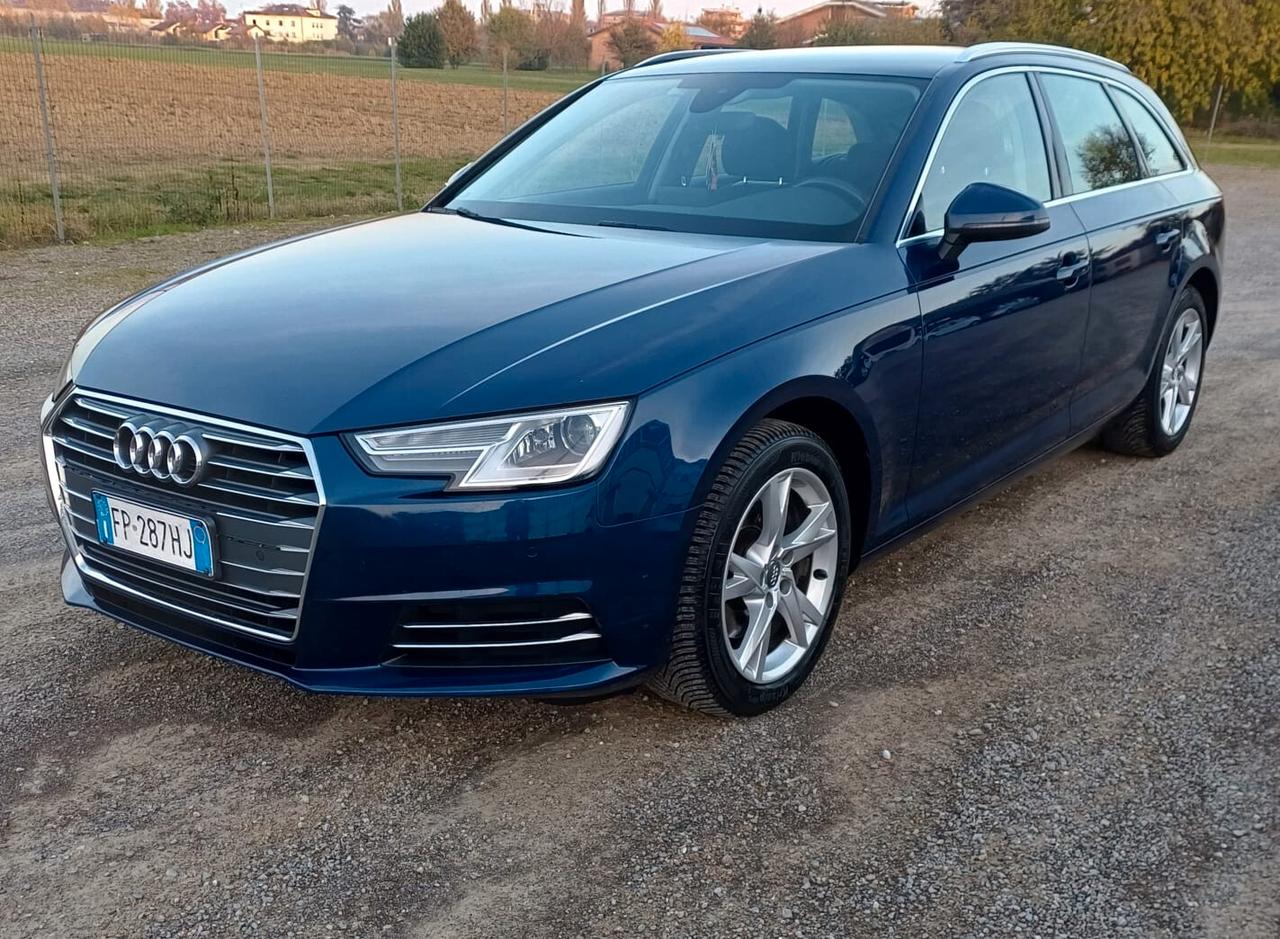 Audi A4 Avant 2.0 TDI 150 CV S line edition