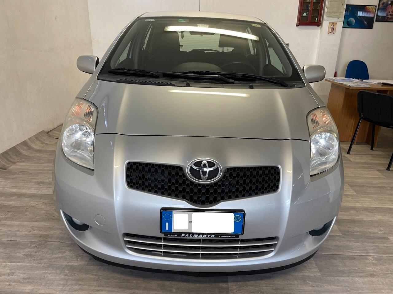 Toyota Yaris 1.3 5 porte Navi FULL OPTIONAL