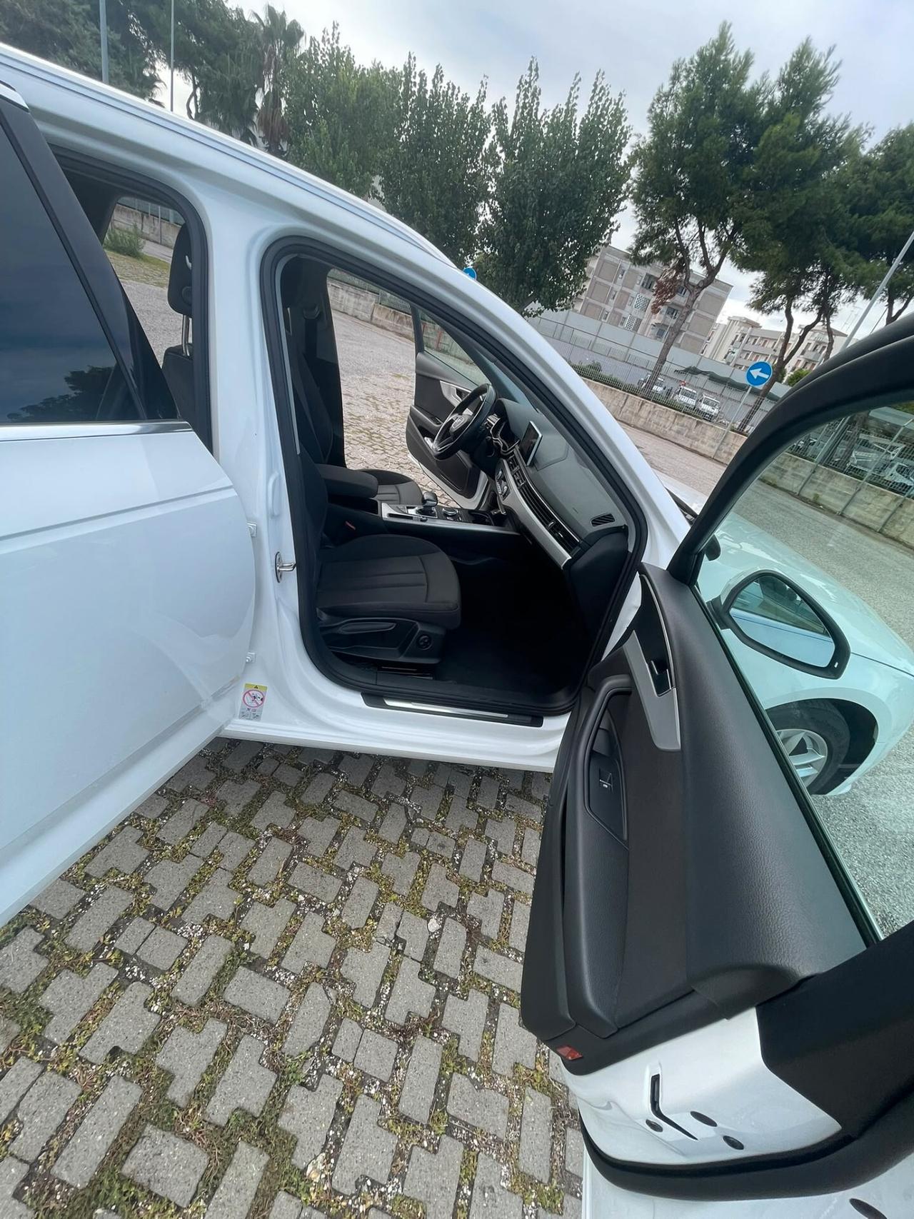 Audi A4 Avant 35 TDI S tronic Sport