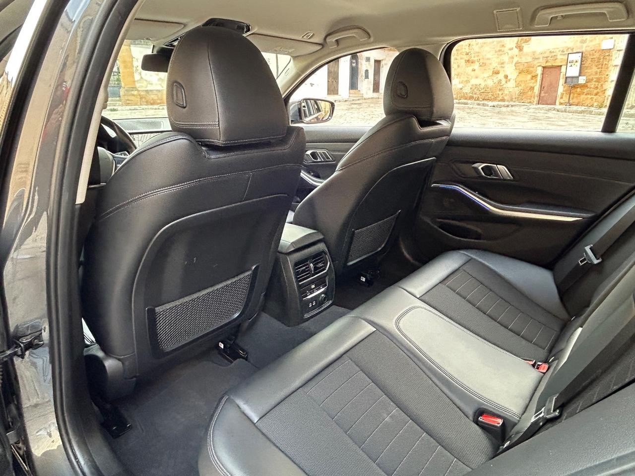 Bmw 320d Sport 190 cv lights ambient + virtual