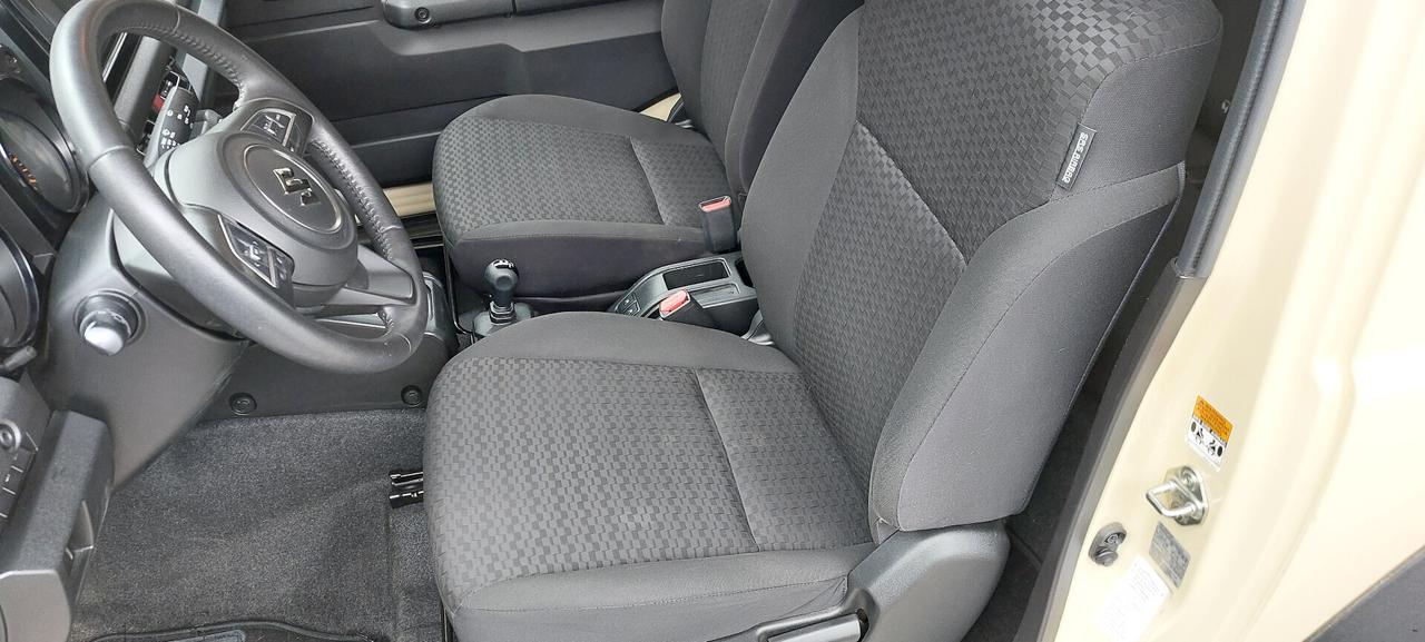 Suzuki Jimny 1.5 4AT Top