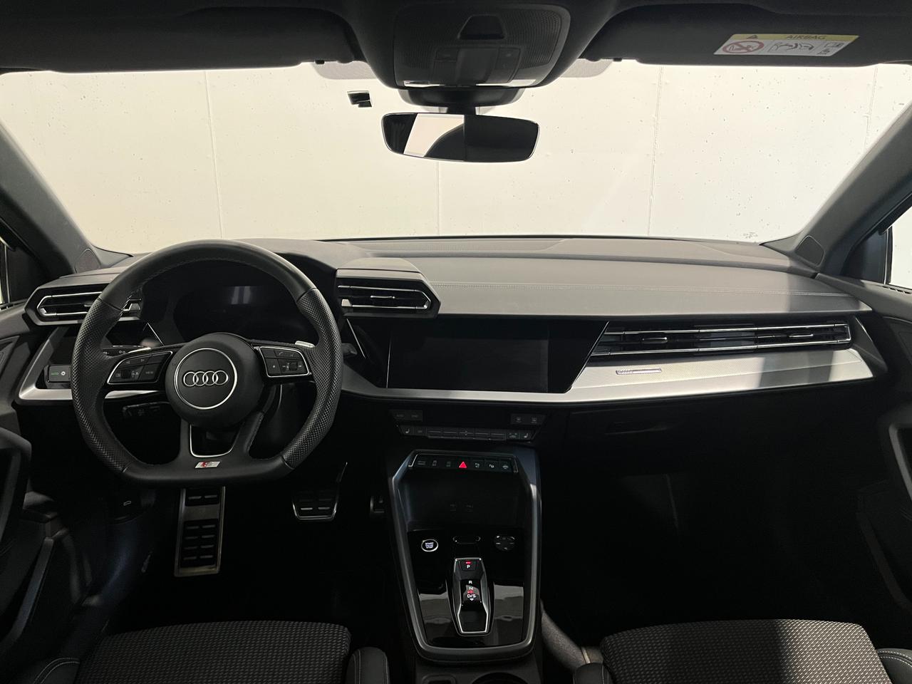 AUDI A3 SPORTBACK 2.0 TDI S-TRONIC S-LINE EDITION