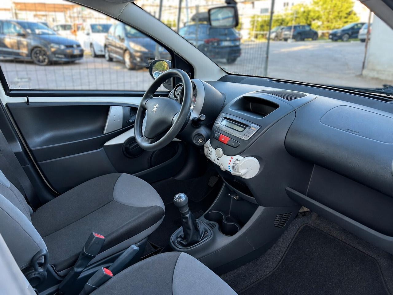 PEUGEOT 107 1.0 5porte Superga - 2012