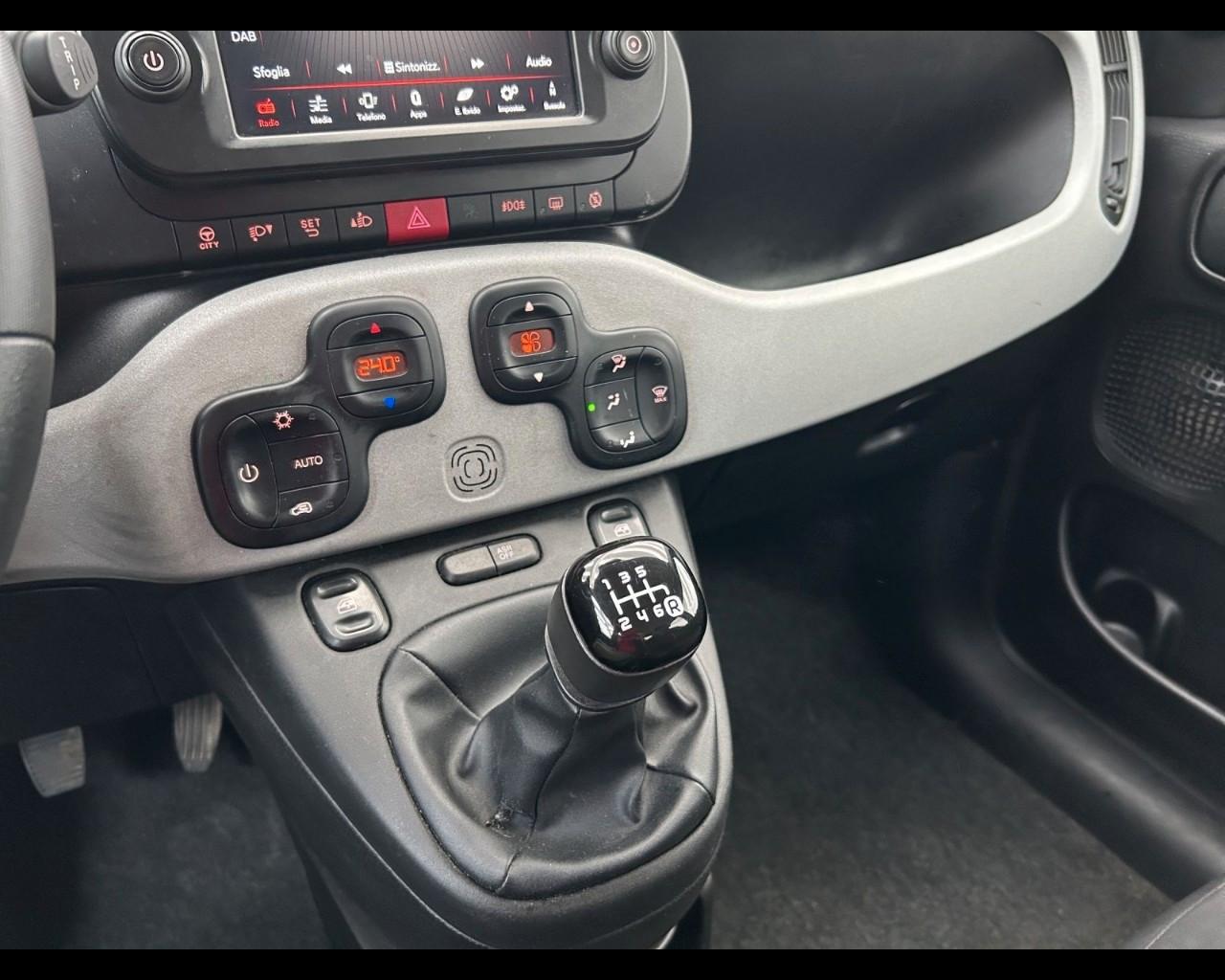 FIAT Panda III 2021 Cross - Panda 1.0 firefly hybrid Garmin s&s 7