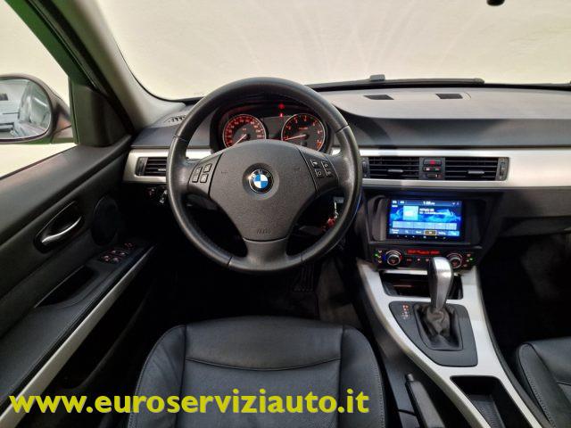 BMW 320 i cat Touring Attiva