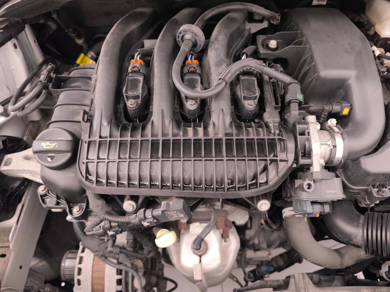 Peugeot 208 1.2 puretech Active s&s 82cv 5p neopatentat