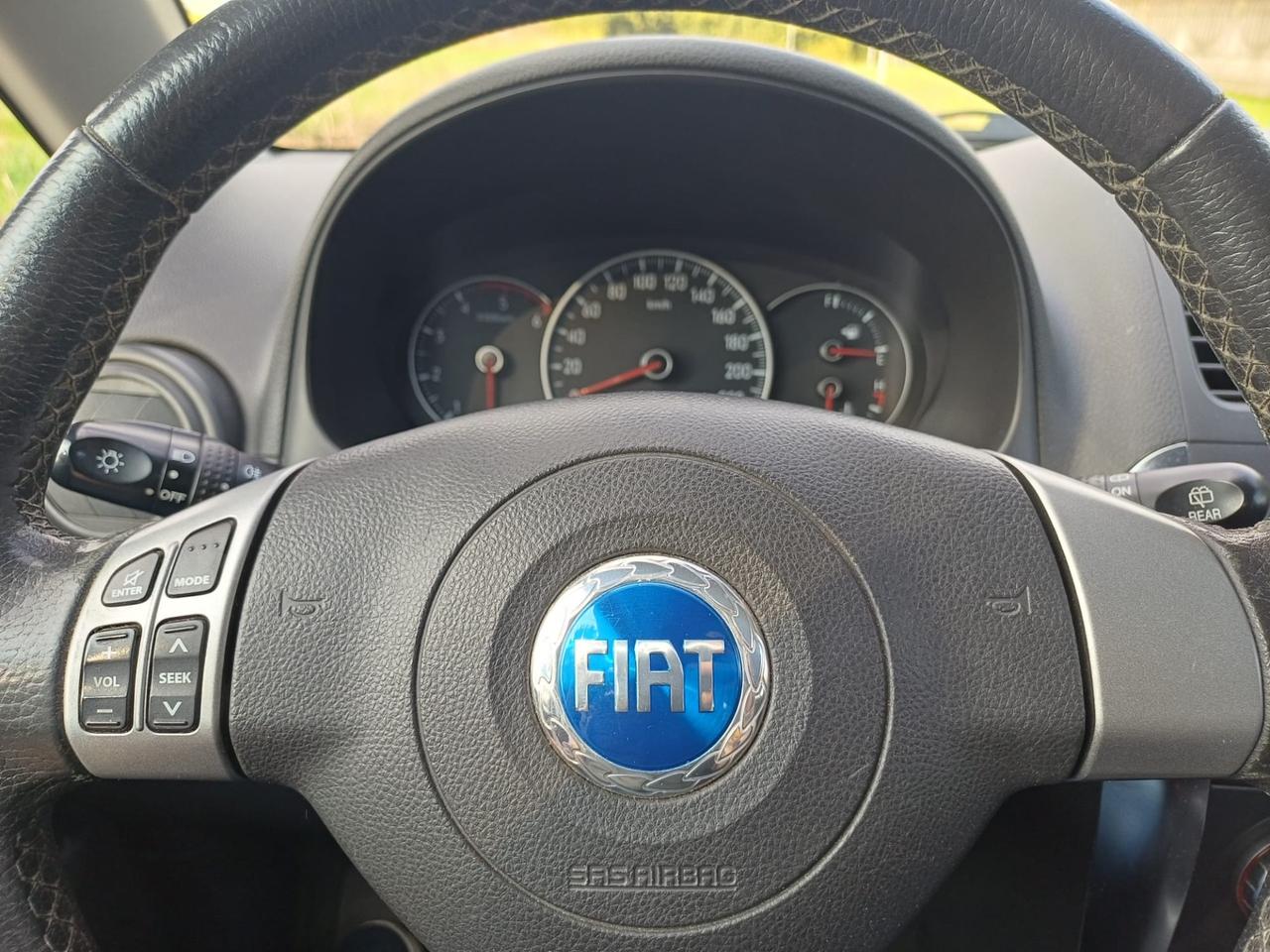 Fiat Sedici 1.9 MJT 4x4 Experience