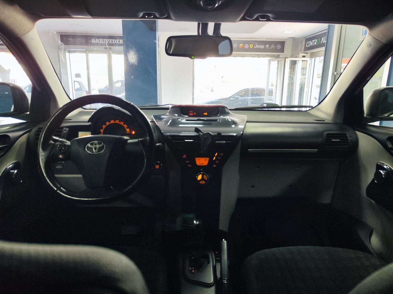 Toyota iQ 1.0 68cv CVT CAMBIO AUTOMATICO