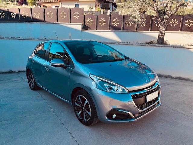 PEUGEOT 208 1.2 BENZINA/GPL 82 CV VERSIONE SIGNATURE