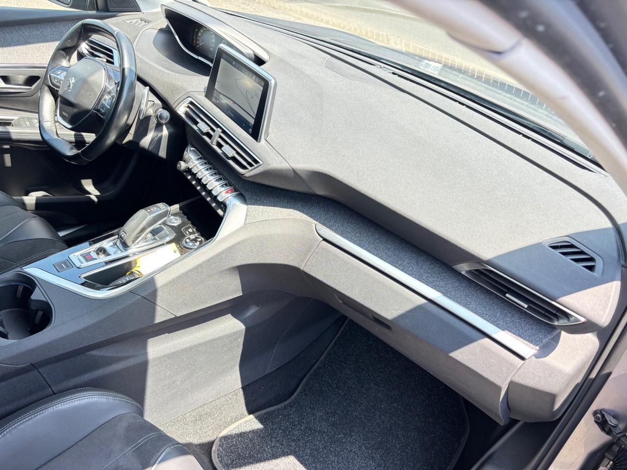 Peugeot 5008 BlueHDi 120 S&S EAT6 Crossway 7 posti