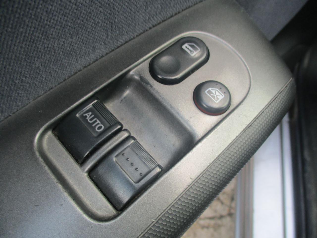HONDA Jazz 1.4 i-DSi 5p. Cool benz/gpl