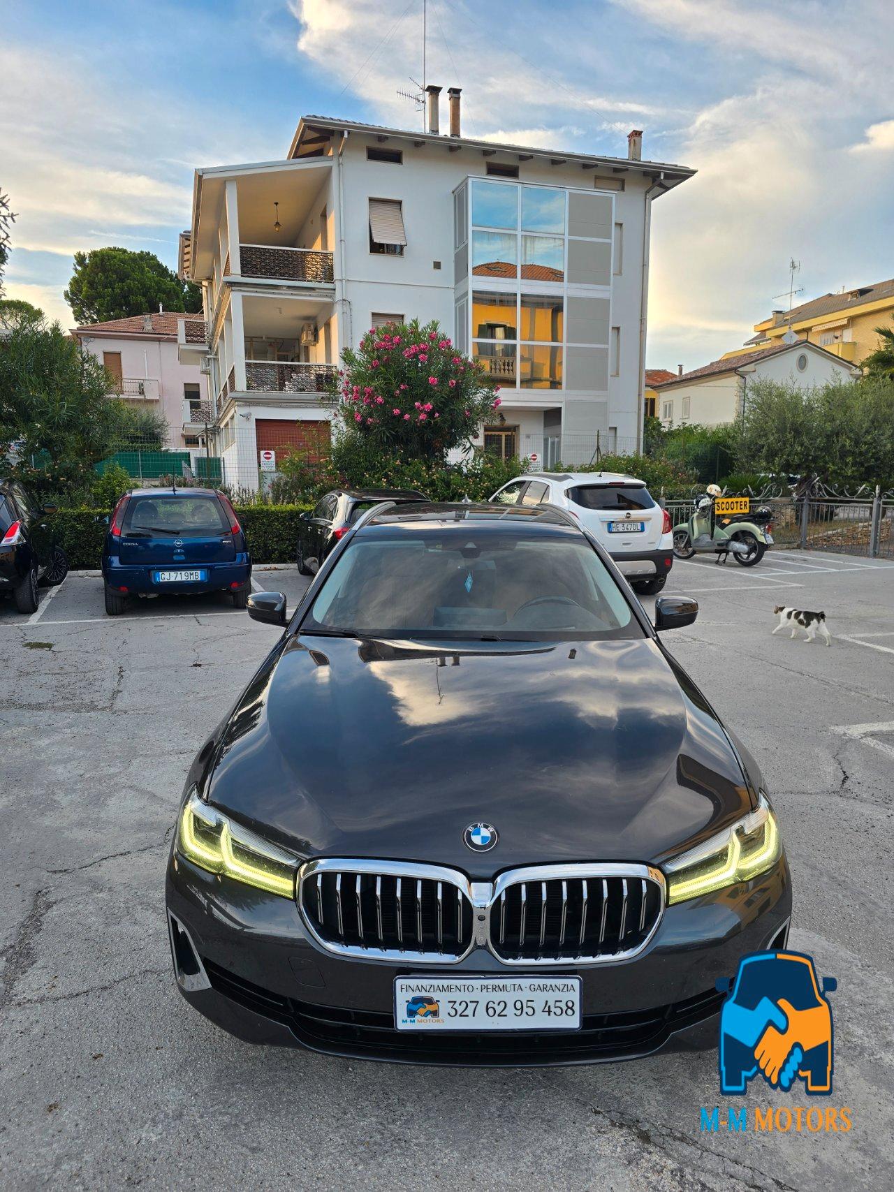BMW 530 d Touring mhev 48V xdrive Luxury auto