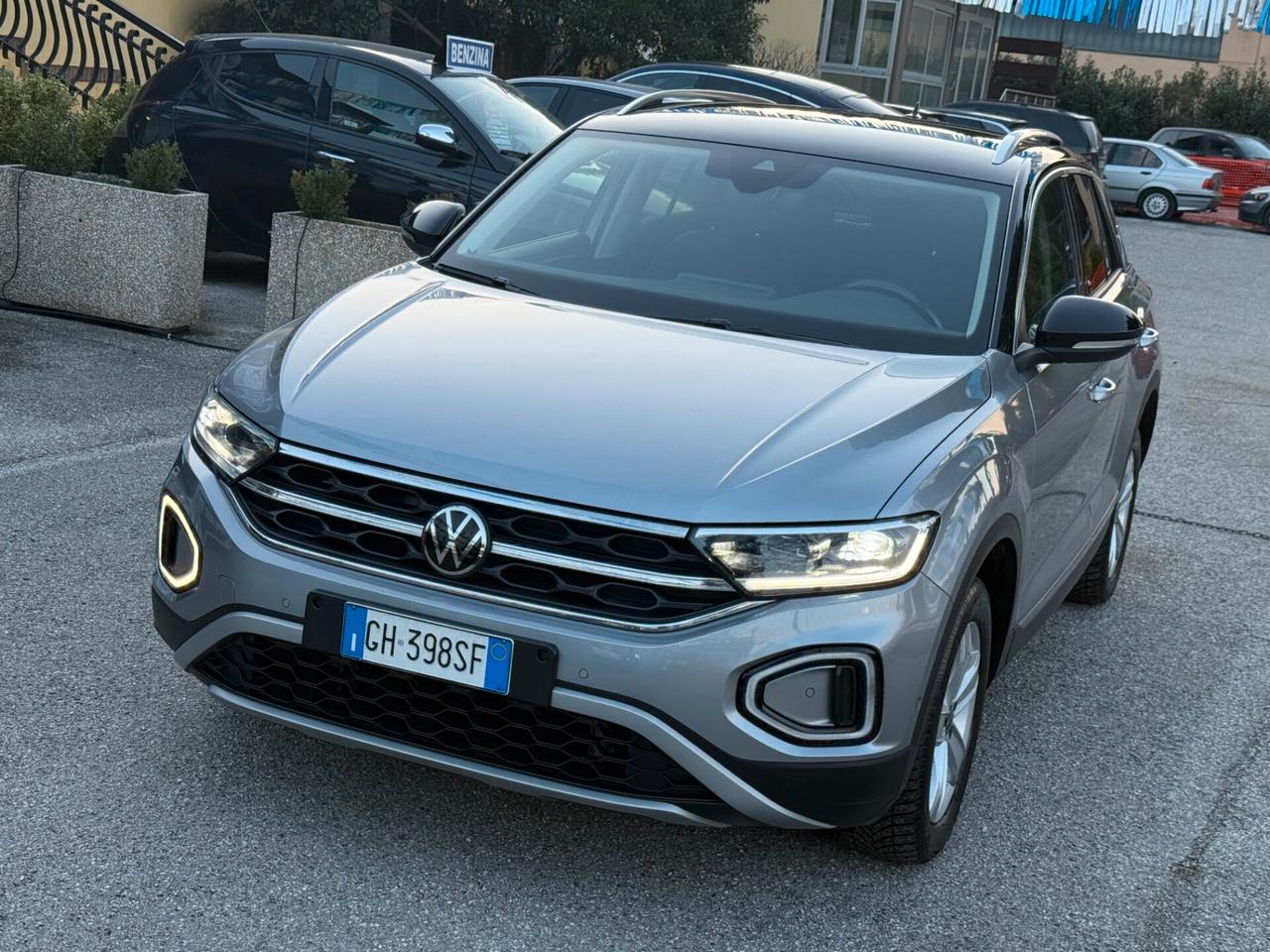 " DA VETRINA " Volkswagen T-Roc 2.0 TDI Style