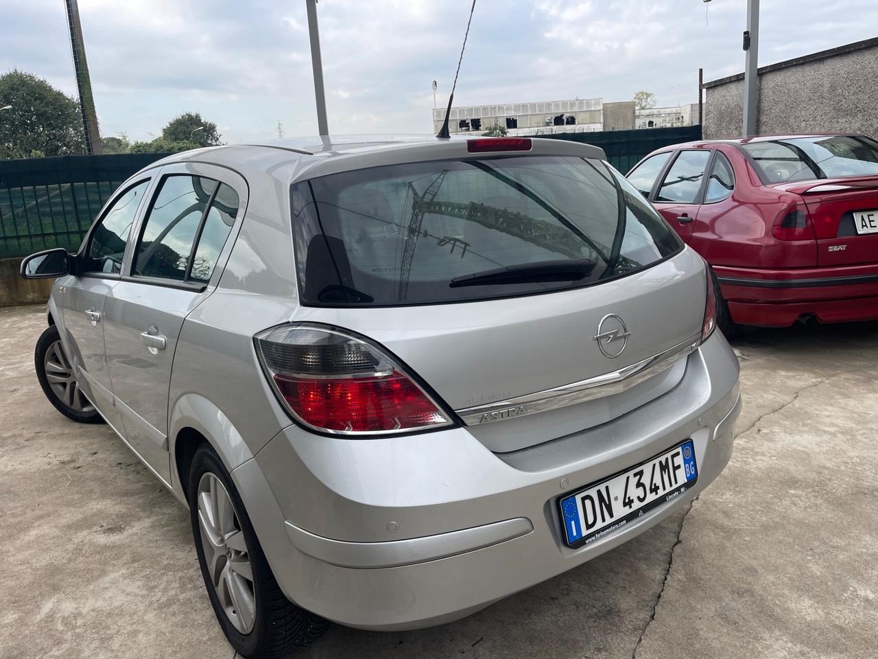 OPEL ASTRA 1.6 BENZINA-GPL 2028 EURO4 NEOPATENTATI