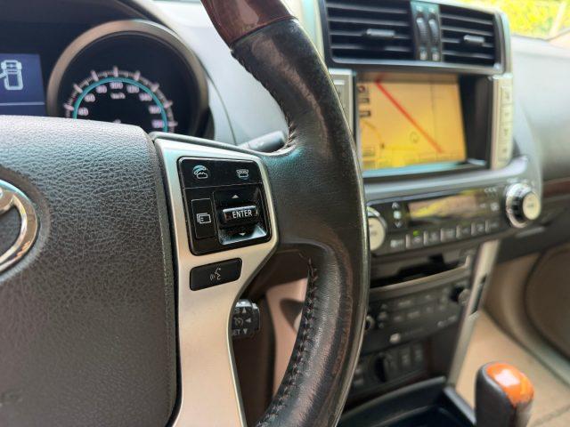 TOYOTA Land Cruiser 50 173CV 3.0 D-4D 7 POSTI INTERNI PELLE AUT.