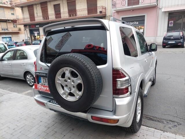 Mitsubishi Pajero 3.2 16V DI-D 3p. GLS