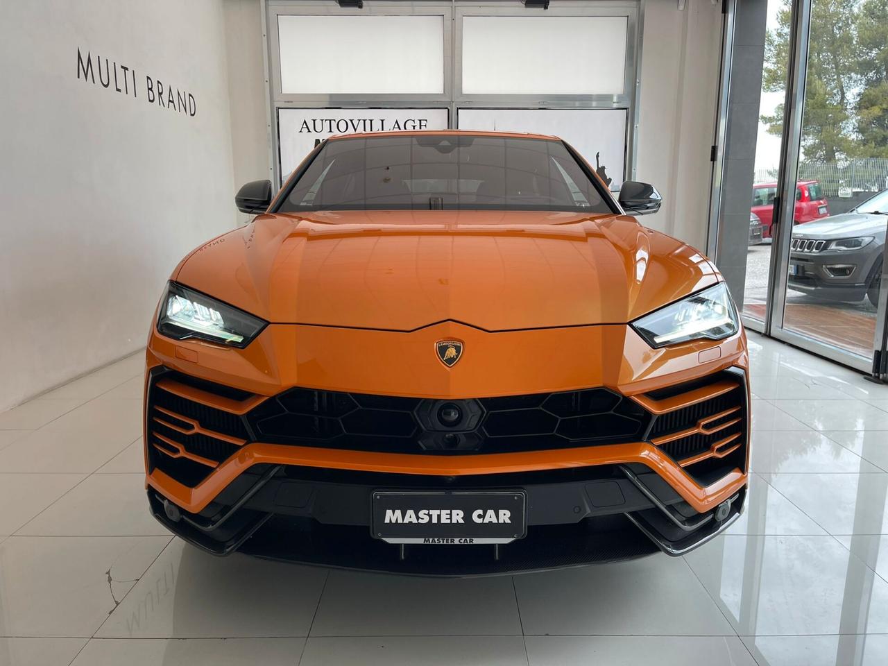 Lamborghini Urus 650cv PACCHETTO CARBONIO