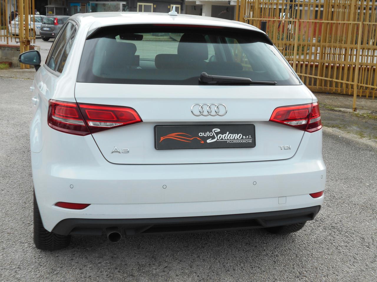 Audi A3 1.6 TDI 116 CV S tronic Sport