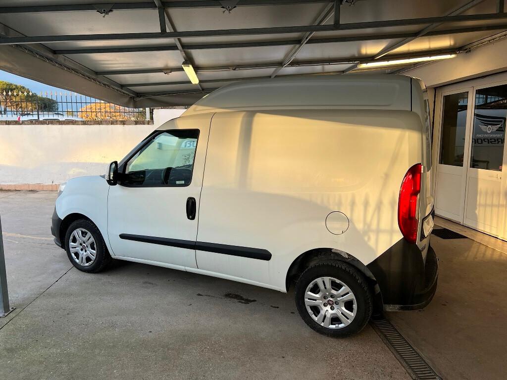 Fiat Doblo’ XL 3 Posti Tetto alto 1.6 Mtj 105CV