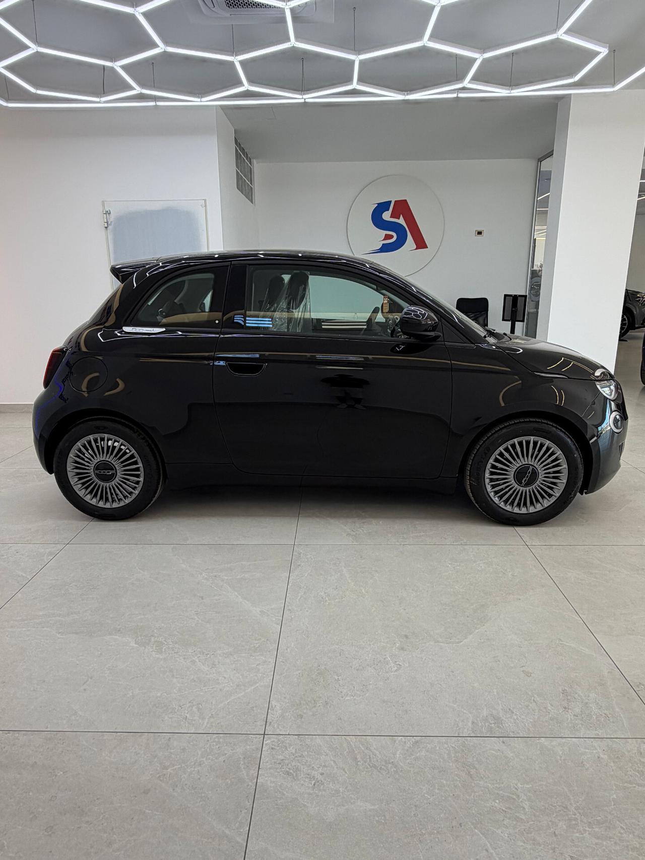 Fiat 500 Berlina Hybrid Torino