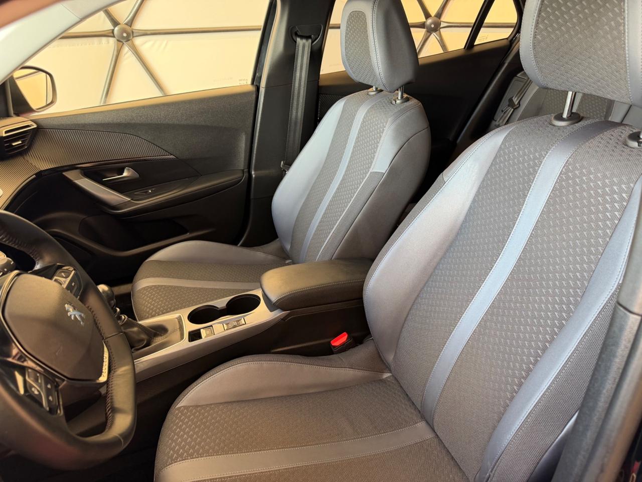 Peugeot 2008 BlueHDi 110 S&S Allure Pack