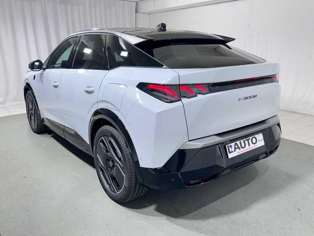 Peugeot 3008 GT motore elettrico (73kWh) 210 CV GT