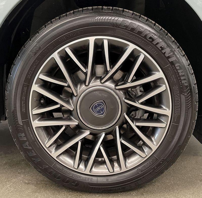 Lancia Ypsilon 1.0 FireFly 5 porte S&S Hybrid Silver Plus
