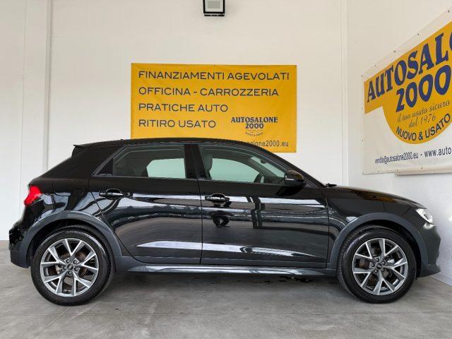 AUDI A1 citycarver 30 TFSI Identity Contrast NEOPATENTATI