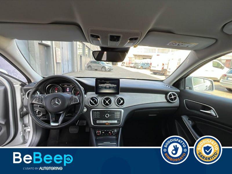 Mercedes-Benz GLA 200 D SPORT AUTO