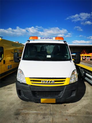 IVECO DAILY PATENTE B