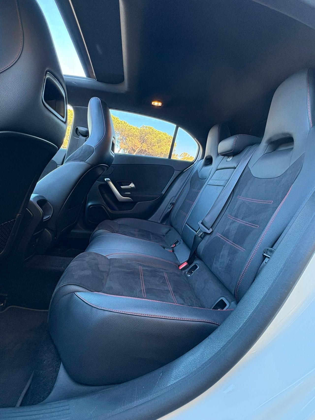 Mercedes-benz A 200 d AMG LINE