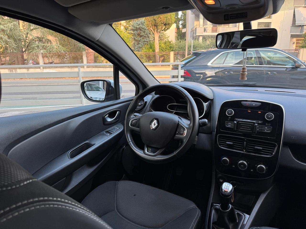 RENAULT CLIO TCe 12V 75cv GENERATION NEOPATENTATI