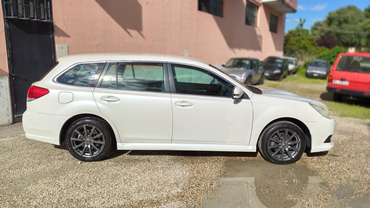 Subaru Legacy 2.0D SW Trend