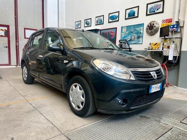 Dacia Sandero 1.6 8V GPL 85CV Ambiance
