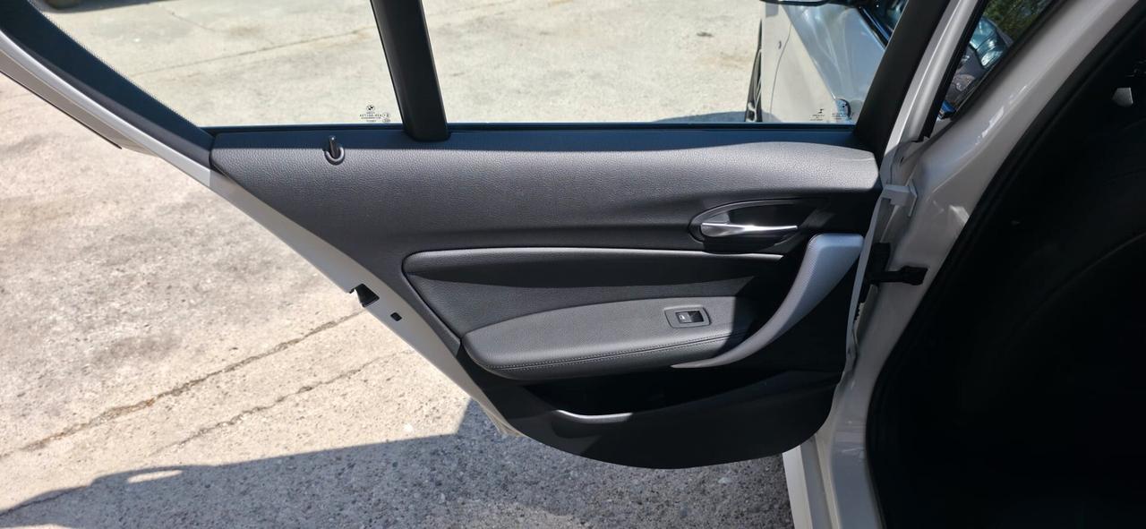 Bmw 116 116d 5p. Advantage