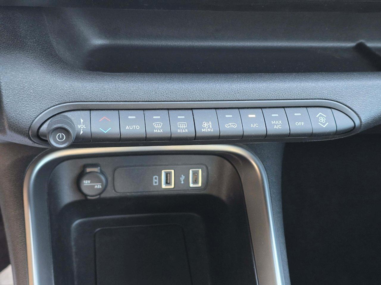 Jeep Avenger 1.2 T ALTITUDE 100CV 20.000KM TAGLIANDI JEEP EURO6E NAVI/FULL LED/PERMUTE