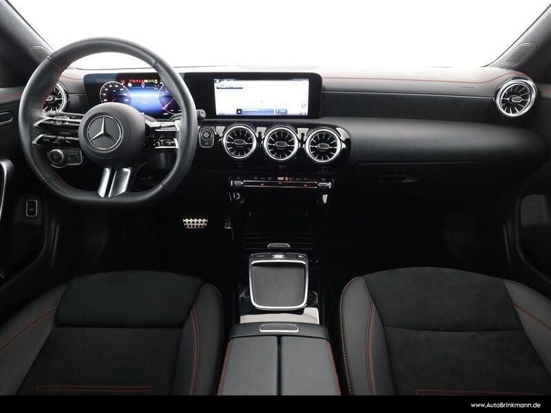 Mercedes-Benz CLA S.Brake CLA 180 Automatic Shooting Brake AMG Line Advanced Plus