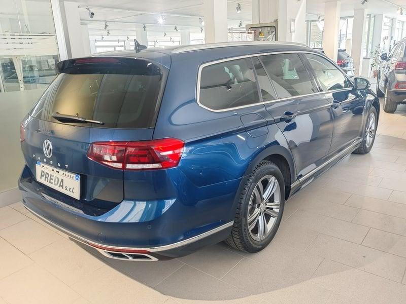 Volkswagen Passat Passat Variant 1.6 TDI SCR DSG R-Line