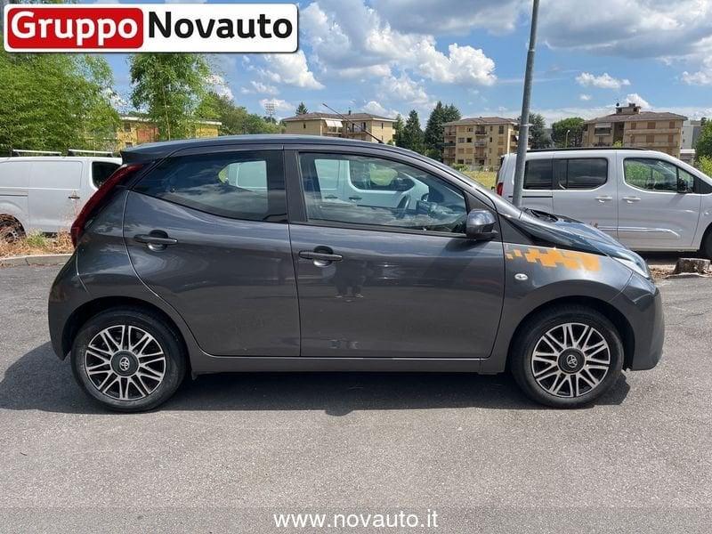 Toyota Aygo Aygo Connect 1.0 VVT-i 72 CV 5 porte x-play