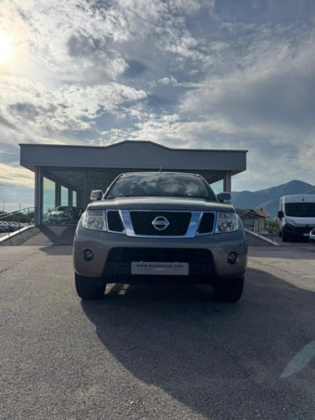 NISSAN Navara 2.5 dCi 190CV 4 porte Double Cab LE