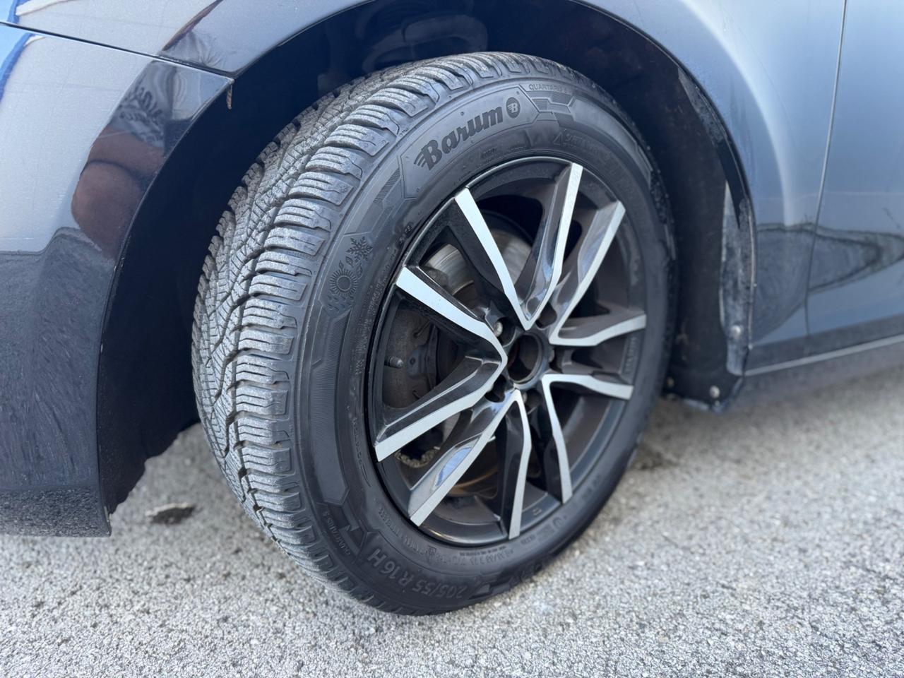 Volvo V40 D2 1.6